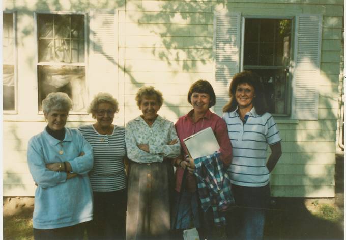 Doris-Hilda-Ma-Jan and Pris.jpg